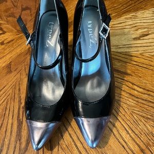 Type Z two toned heels 9m